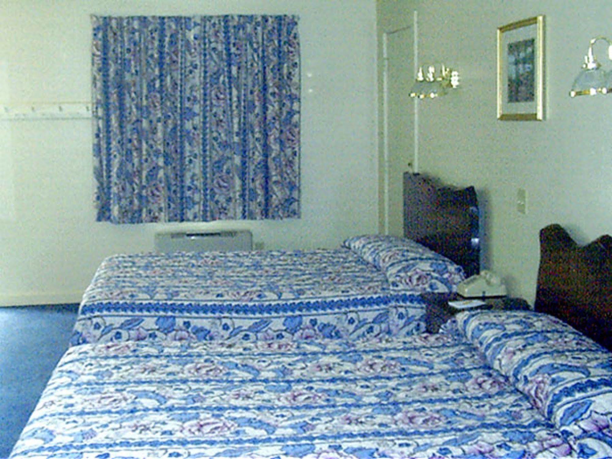 The Chalet Motel Manchester Exteriör bild